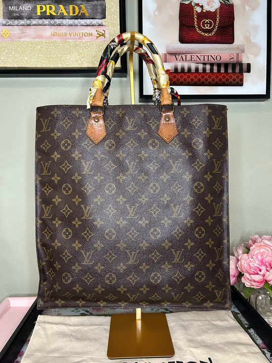 Louis Vuitton Handbags - Louis Vuitton Monogram Sac Plat (Vintage Tote